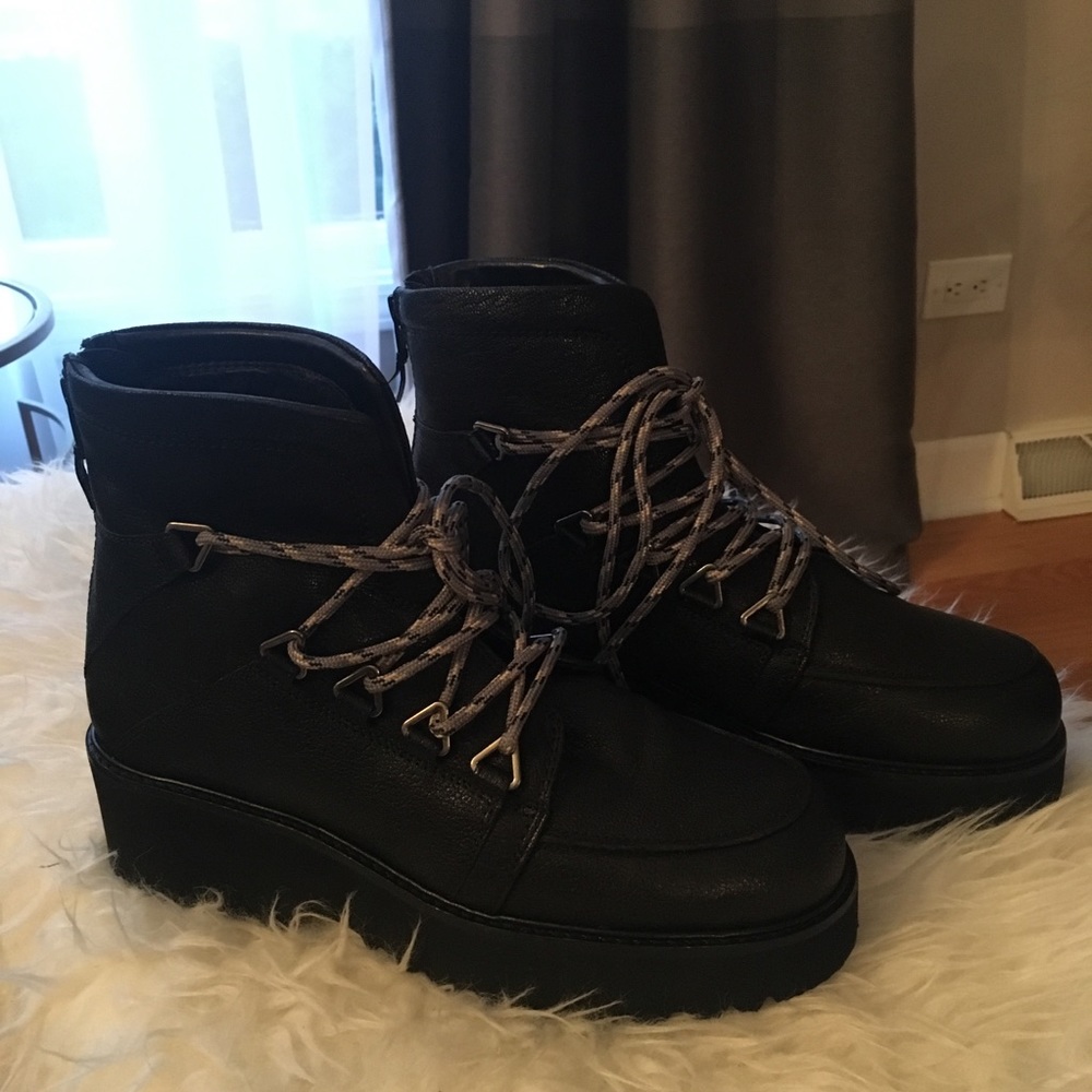 Stuart Weitzman Suede Booties. Size 8 - image 3